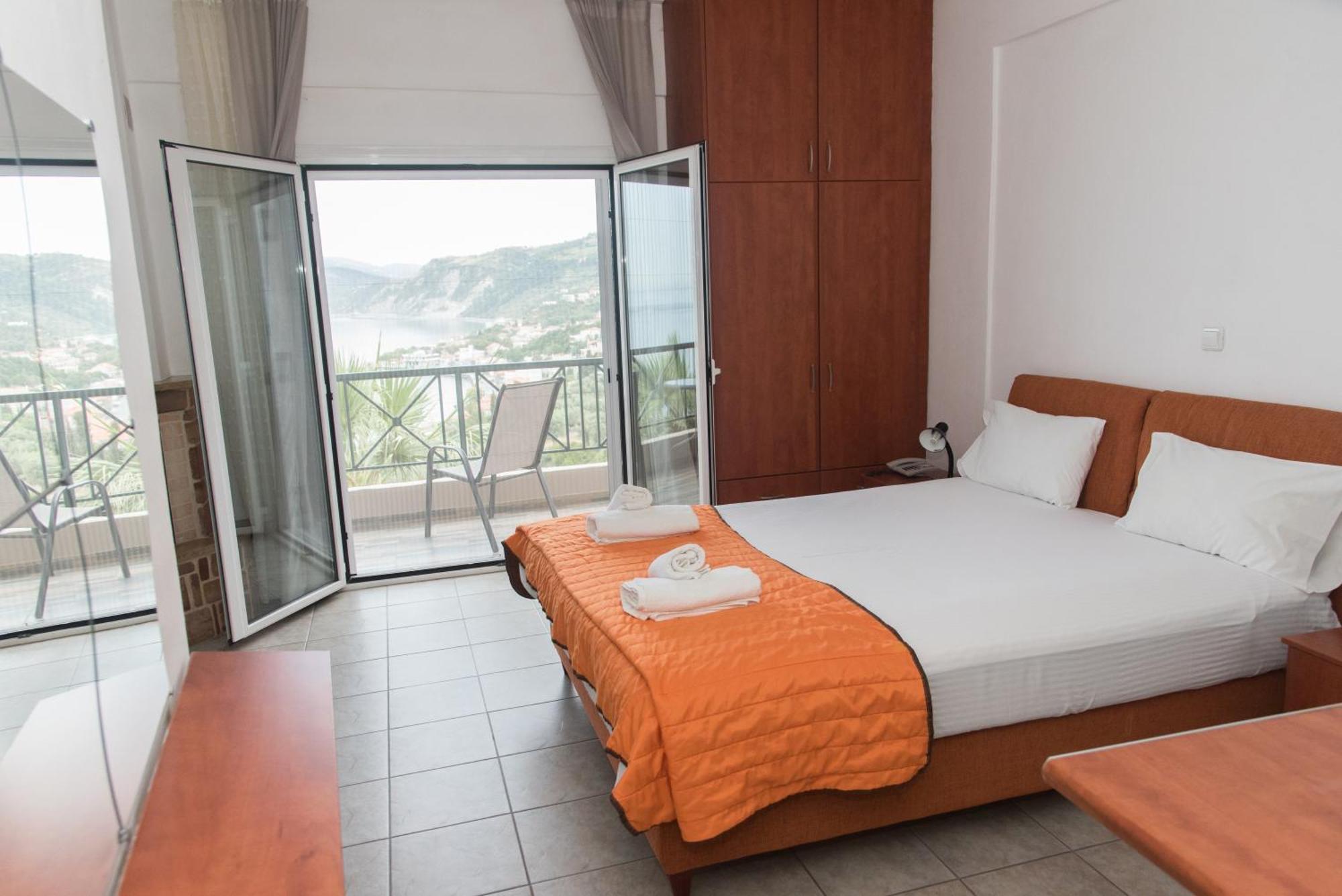 Panorama Hotel Platana Luaran gambar