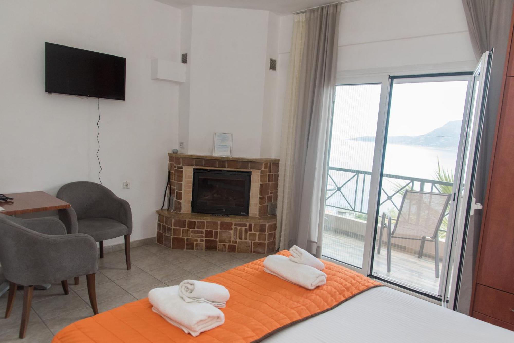 Panorama Hotel Platana Luaran gambar