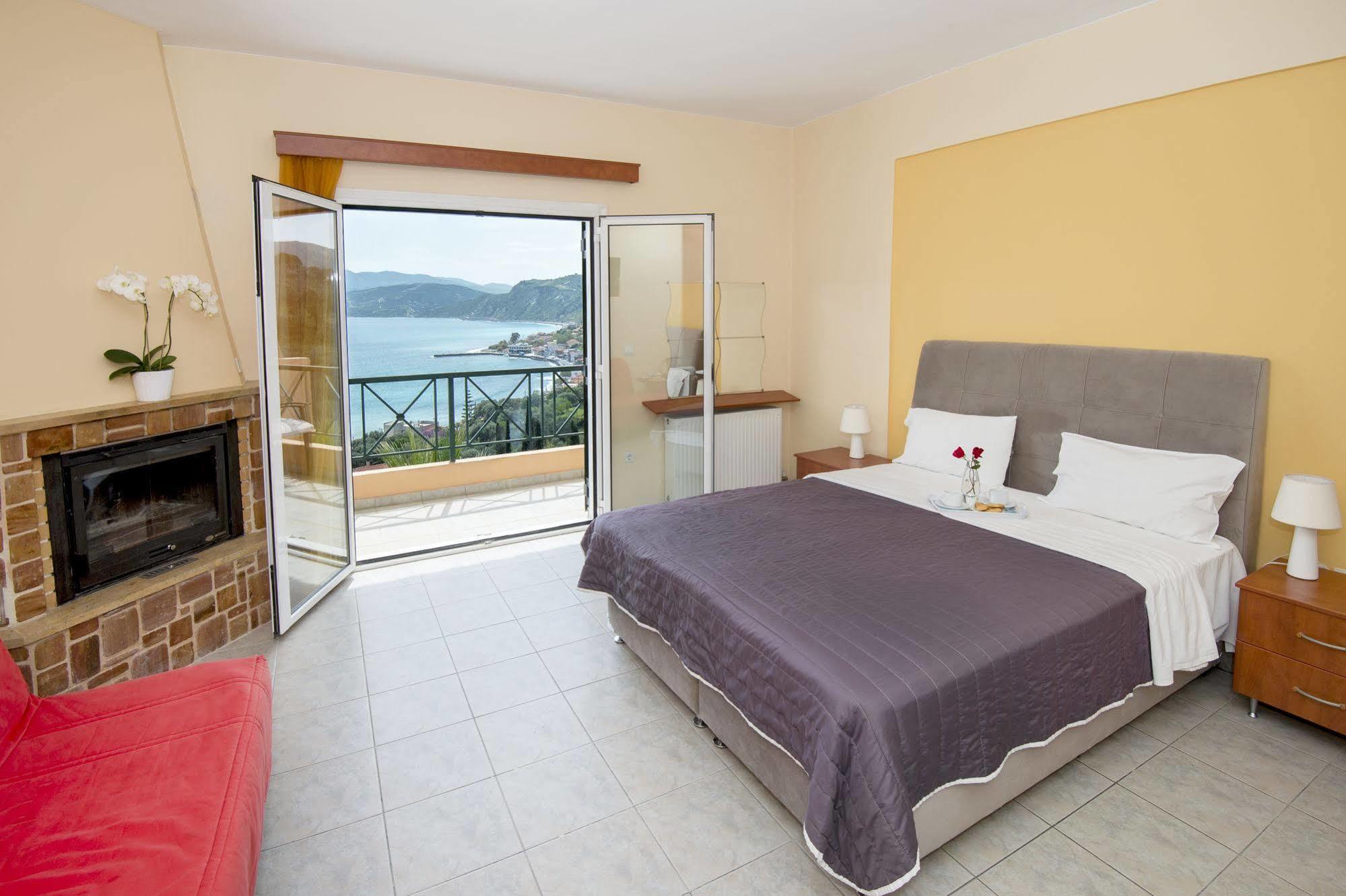 Panorama Hotel Platana Luaran gambar